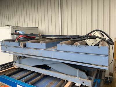 table élévatrice 4 tonnes, 3000 x 1400 mm 