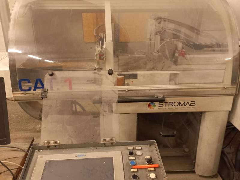 tronçonneuse à pousseur 7 mètres, avec chaînes d'entrée 